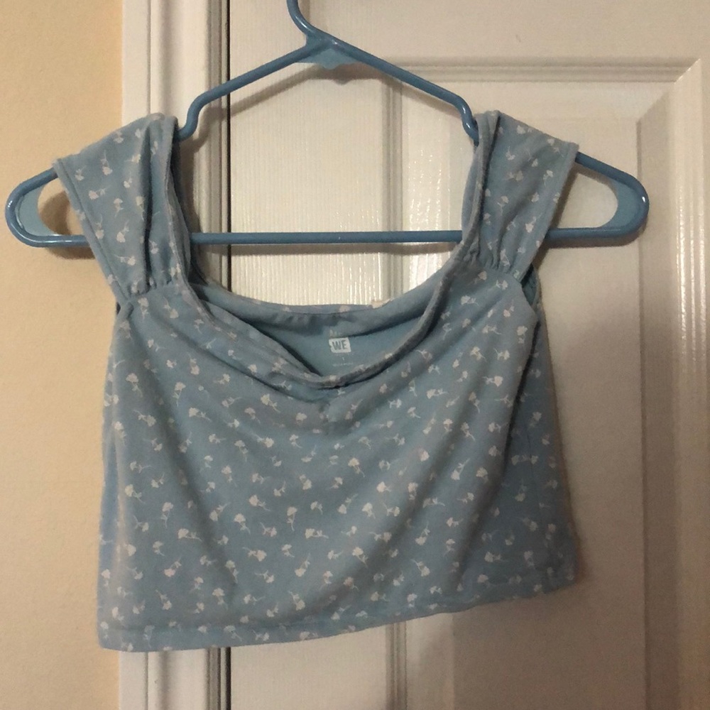 Me to We Pacsun cropped tee